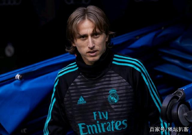 尤文客战埃因霍温首发预测：穆阿尼领衔，凯利取代萨沃纳