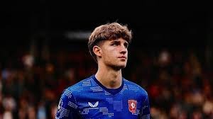 尤文薪金／出场时间比：热格罗瓦每分钟7812欧，伊尔迪兹垫底